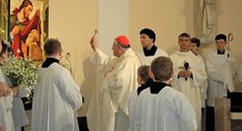 Kardinál Duka v Blansku požehnal nový komunitní dům